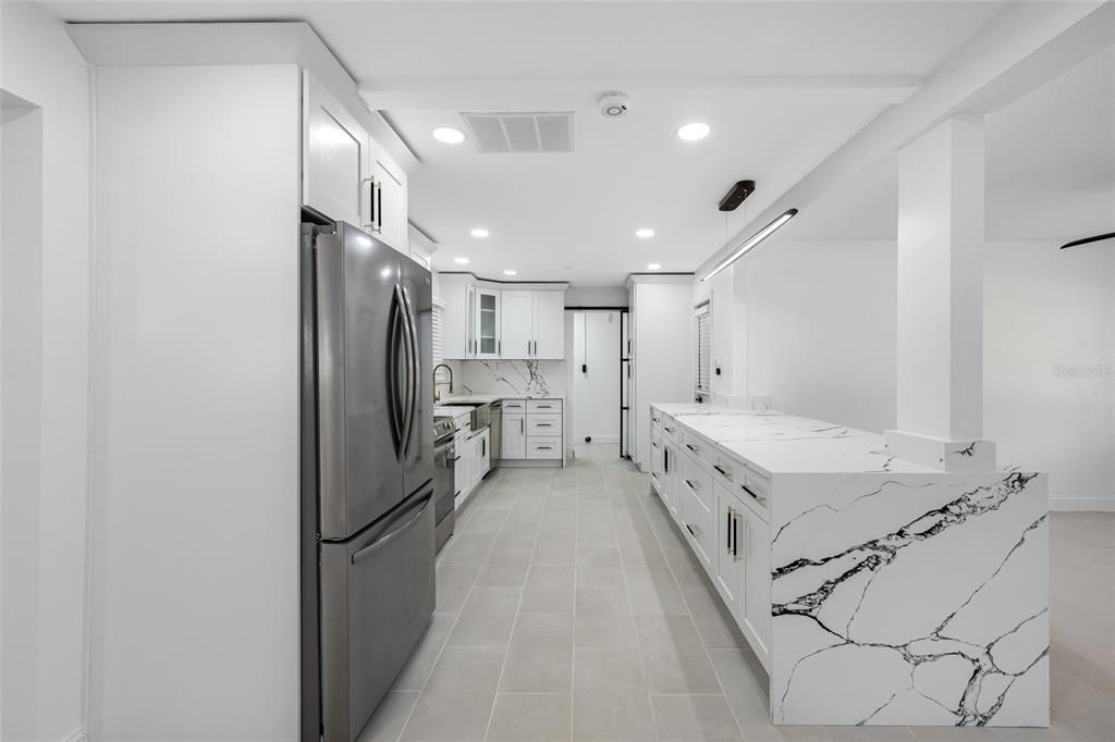 For Sale: $475,500 (3 beds, 2 baths, 1638 Square Feet)