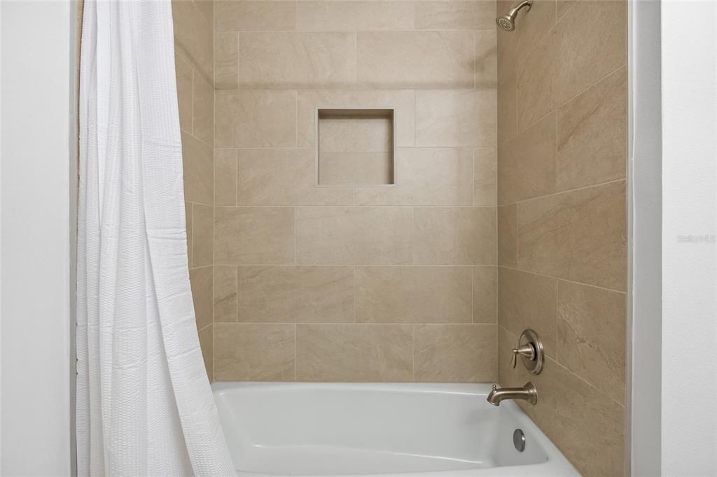 For Sale: $359,000 (3 beds, 2 baths, 1868 Square Feet)