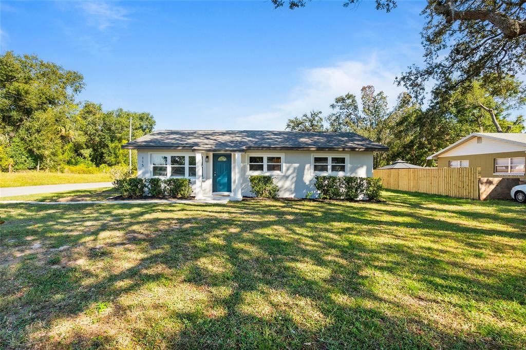 For Sale: $359,000 (3 beds, 2 baths, 1868 Square Feet)