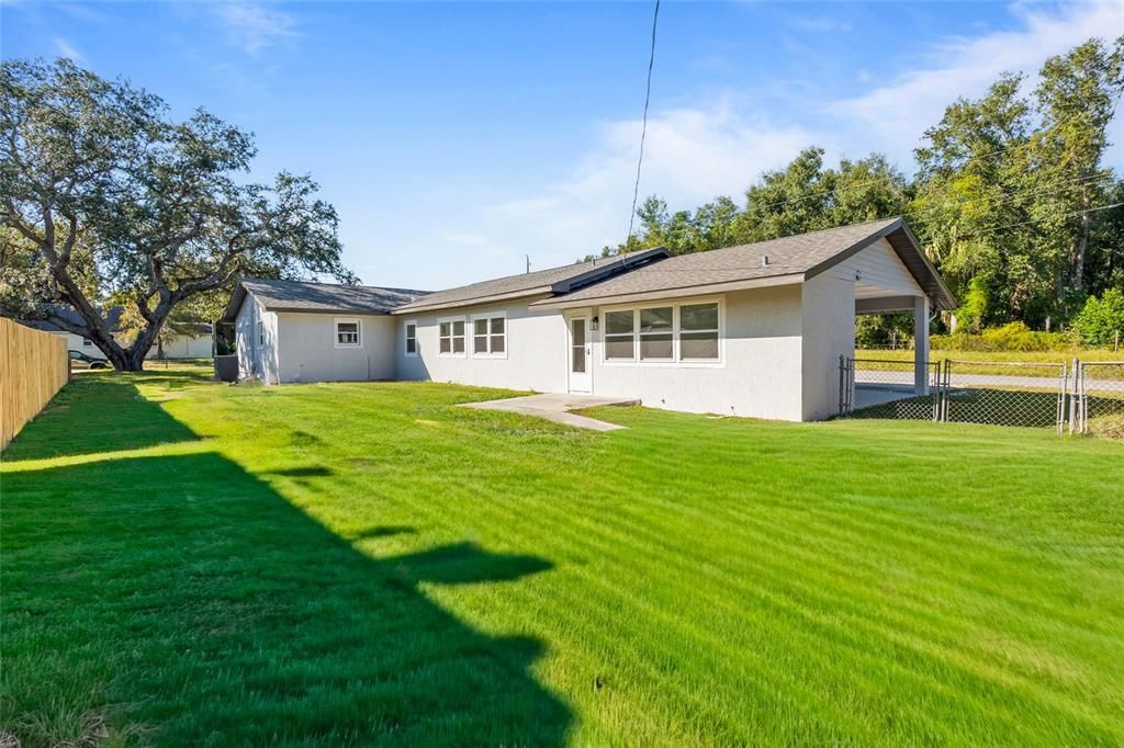 For Sale: $359,000 (3 beds, 2 baths, 1868 Square Feet)