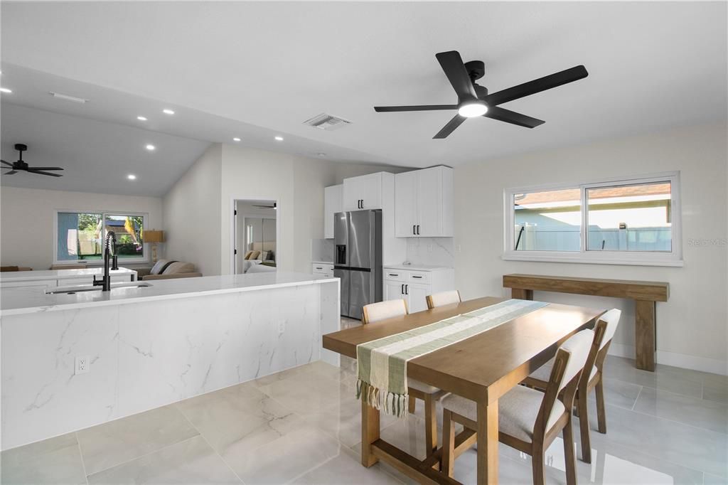 For Sale: $525,000 (3 beds, 2 baths, 1408 Square Feet)