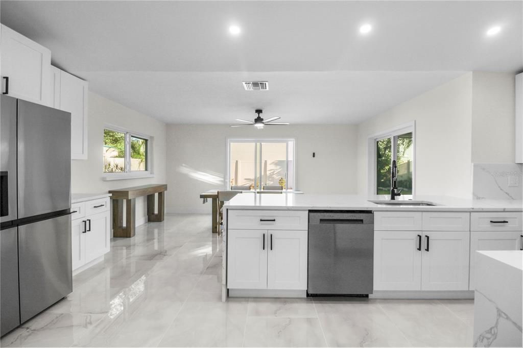 For Sale: $525,000 (3 beds, 2 baths, 1408 Square Feet)