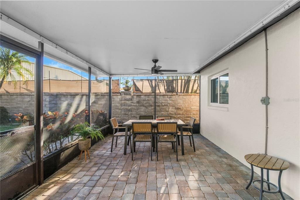 For Sale: $525,000 (3 beds, 2 baths, 1408 Square Feet)