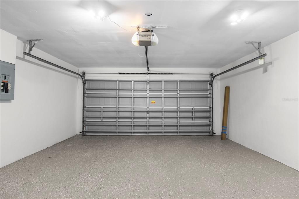 For Sale: $525,000 (3 beds, 2 baths, 1408 Square Feet)