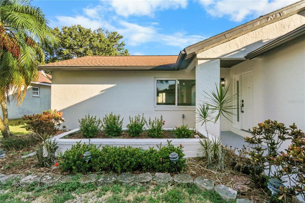 For Sale: $525,000 (3 beds, 2 baths, 1408 Square Feet)