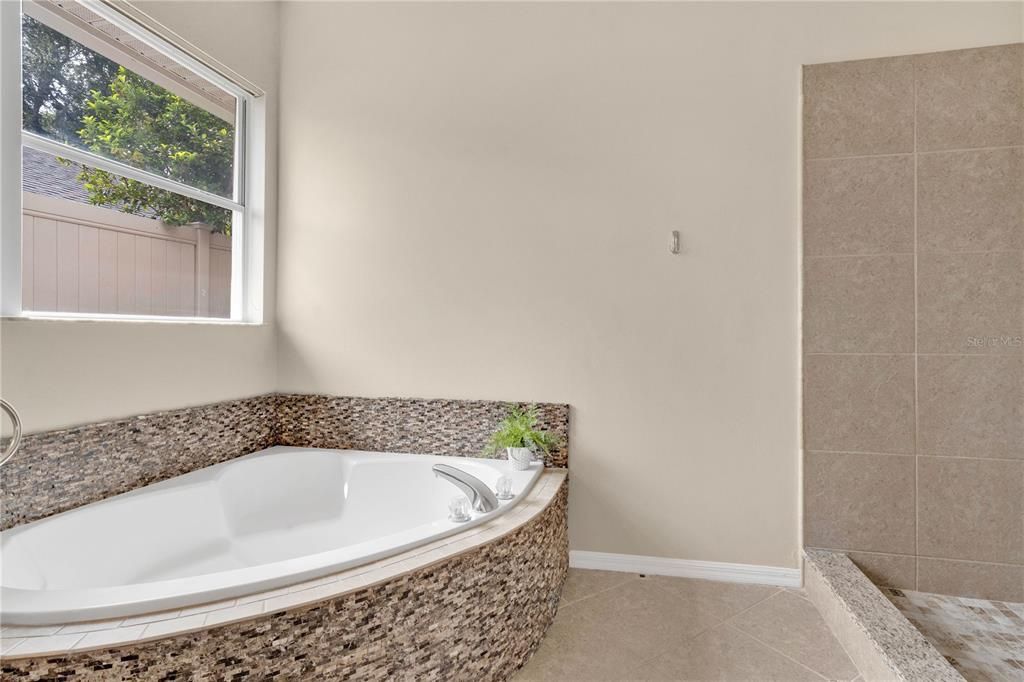 Active With Contract: $400,000 (4 beds, 3 baths, 1973 Square Feet)