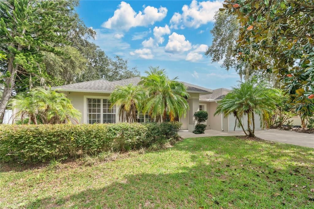 Active With Contract: $400,000 (4 beds, 3 baths, 1973 Square Feet)