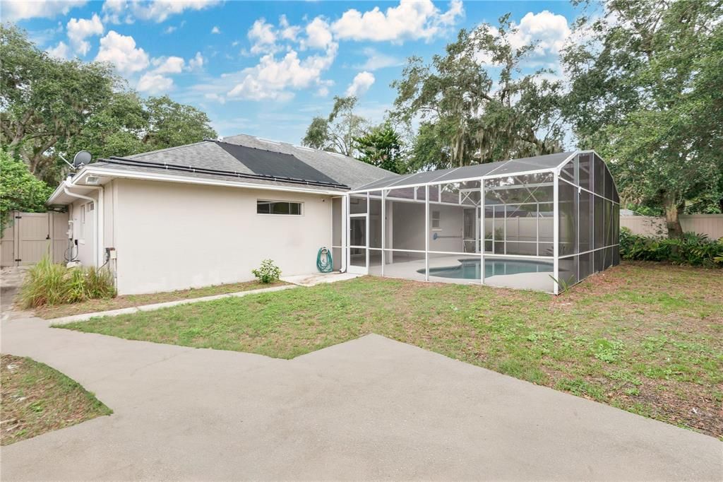 Active With Contract: $400,000 (4 beds, 3 baths, 1973 Square Feet)