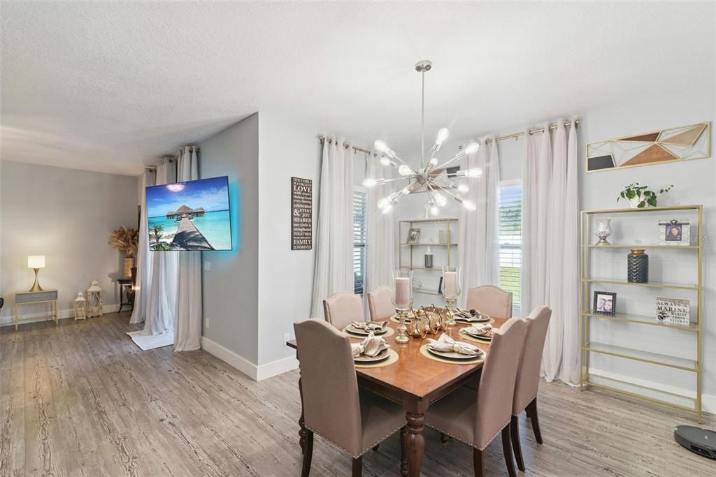 На продажу: $385,000 (3 спален, 2 ванн, 1679 Квадратных фут)