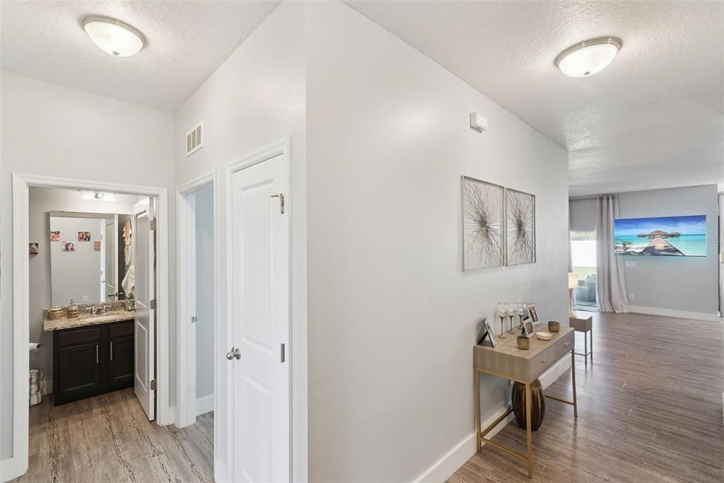 На продажу: $385,000 (3 спален, 2 ванн, 1679 Квадратных фут)