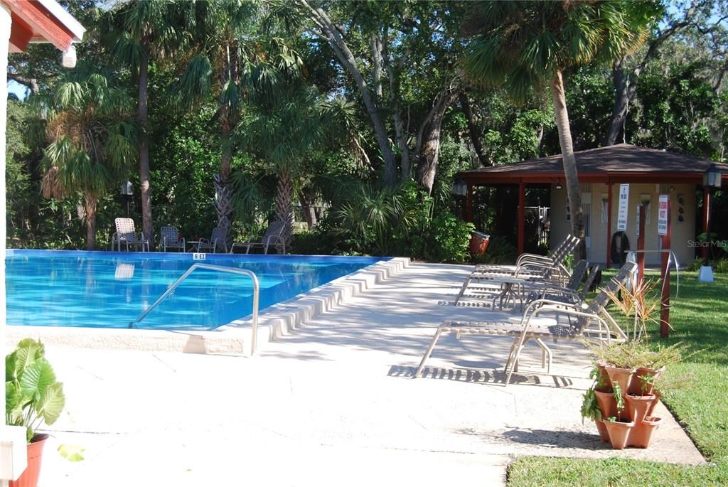 For Sale: $149,000 (2 beds, 1 baths, 1200 Square Feet)