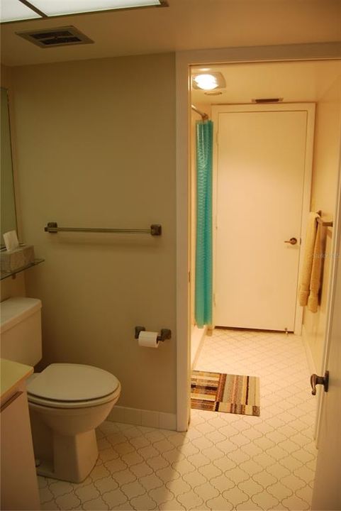 For Sale: $149,000 (2 beds, 1 baths, 1200 Square Feet)