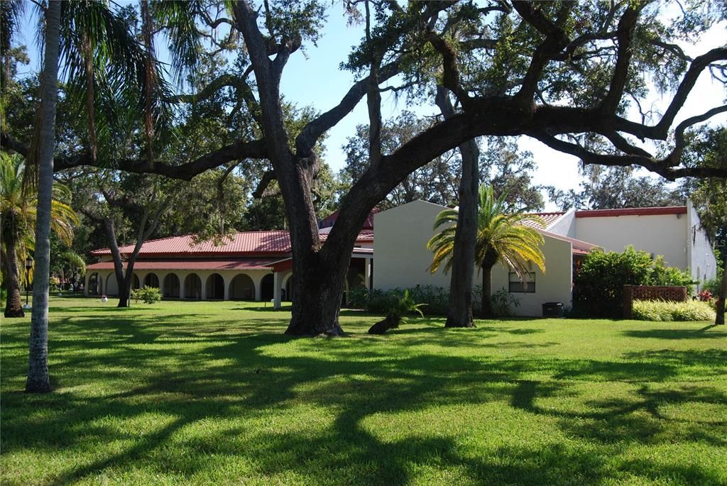 For Sale: $149,000 (2 beds, 1 baths, 1200 Square Feet)