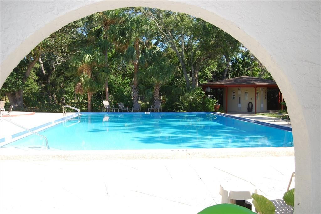 For Sale: $149,000 (2 beds, 1 baths, 1200 Square Feet)