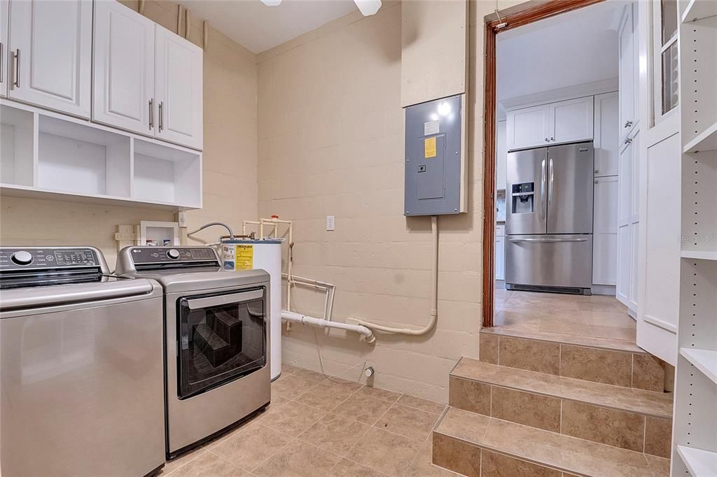 For Rent: $3,225 (3 beds, 2 baths, 1436 Square Feet)