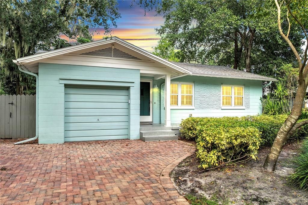 For Rent: $3,225 (3 beds, 2 baths, 1436 Square Feet)