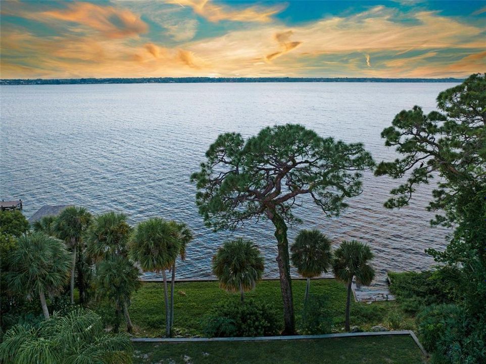 En Venta: $925,000 (3 camas, 2 baños, 1639 Pies cuadrados)