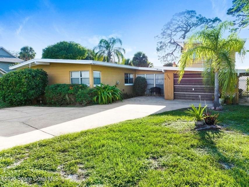 En Venta: $925,000 (3 camas, 2 baños, 1639 Pies cuadrados)