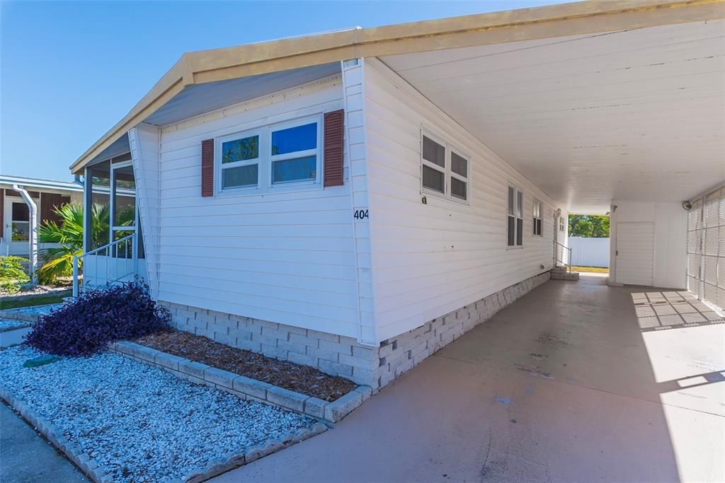 На продажу: $115,000 (2 спален, 1 ванн, 672 Квадратных фут)