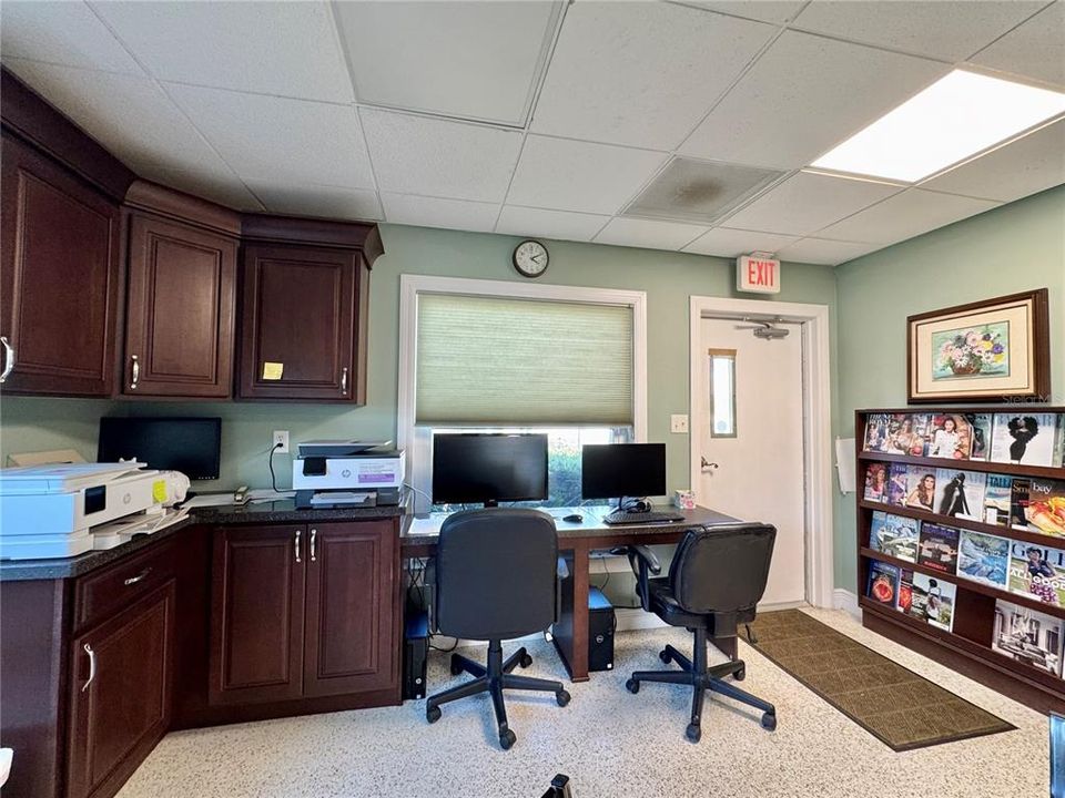 На продажу: $115,000 (2 спален, 1 ванн, 672 Квадратных фут)