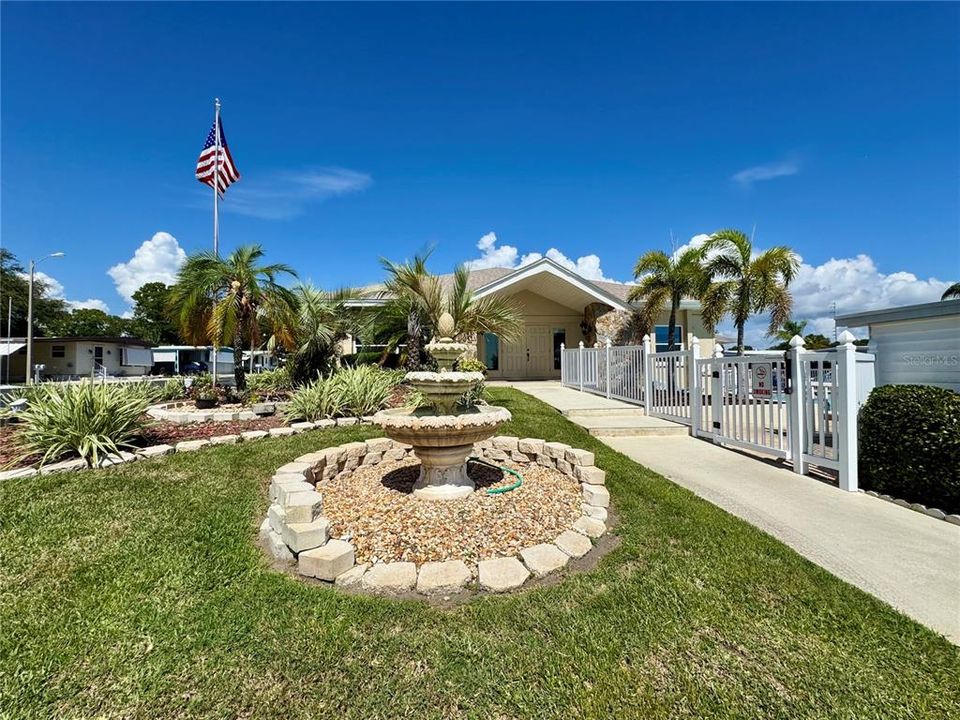 На продажу: $115,000 (2 спален, 1 ванн, 672 Квадратных фут)