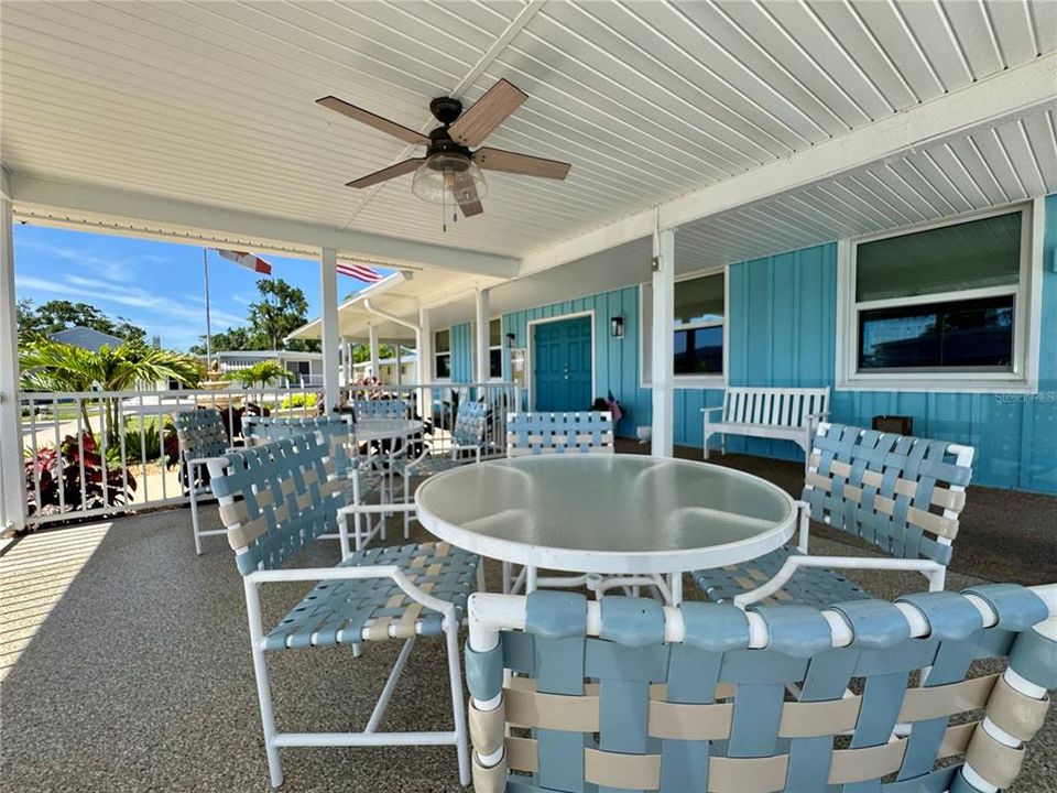 На продажу: $115,000 (2 спален, 1 ванн, 672 Квадратных фут)