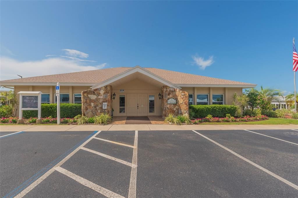 На продажу: $115,000 (2 спален, 1 ванн, 672 Квадратных фут)