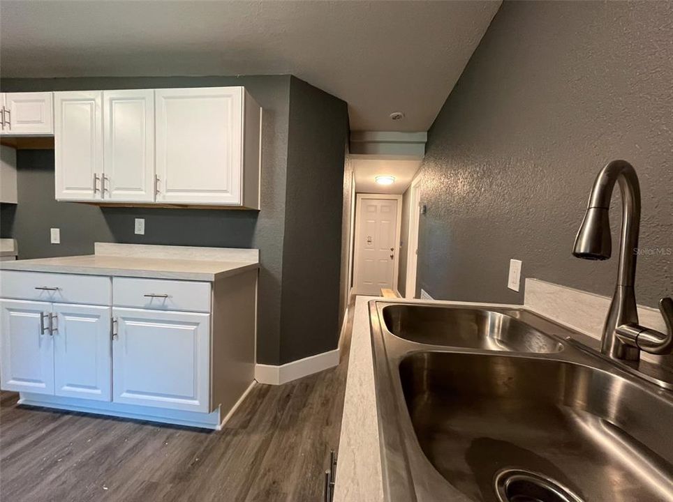 待售: $219,900 (3 贝兹, 2 浴室, 1120 平方英尺)