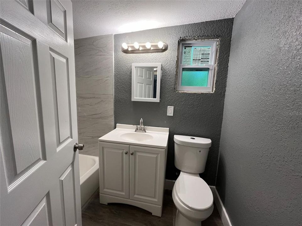 待售: $219,900 (3 贝兹, 2 浴室, 1120 平方英尺)