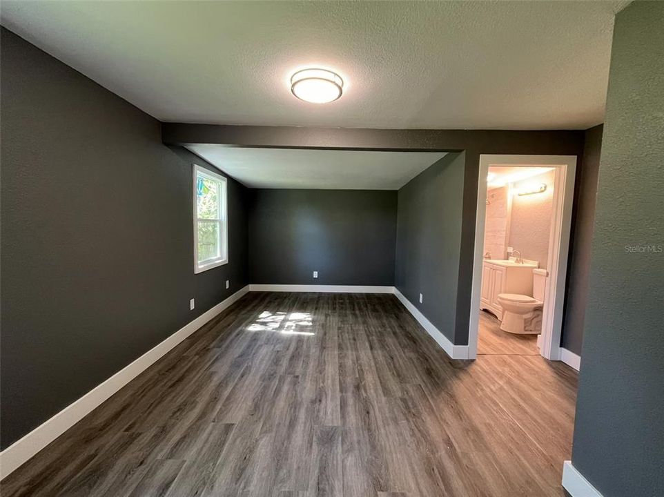 待售: $219,900 (3 贝兹, 2 浴室, 1120 平方英尺)