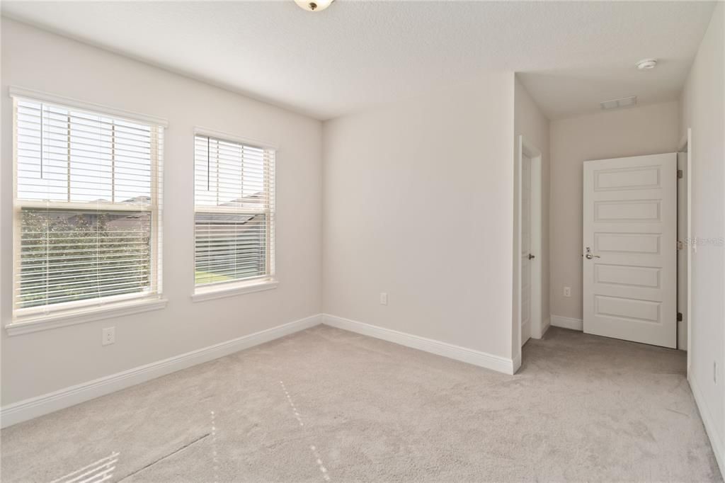 For Sale: $785,000 (4 beds, 3 baths, 2909 Square Feet)