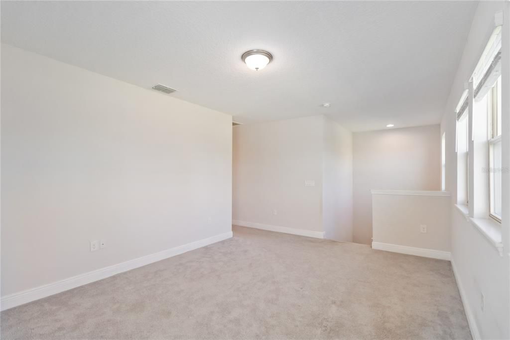 For Sale: $785,000 (4 beds, 3 baths, 2909 Square Feet)