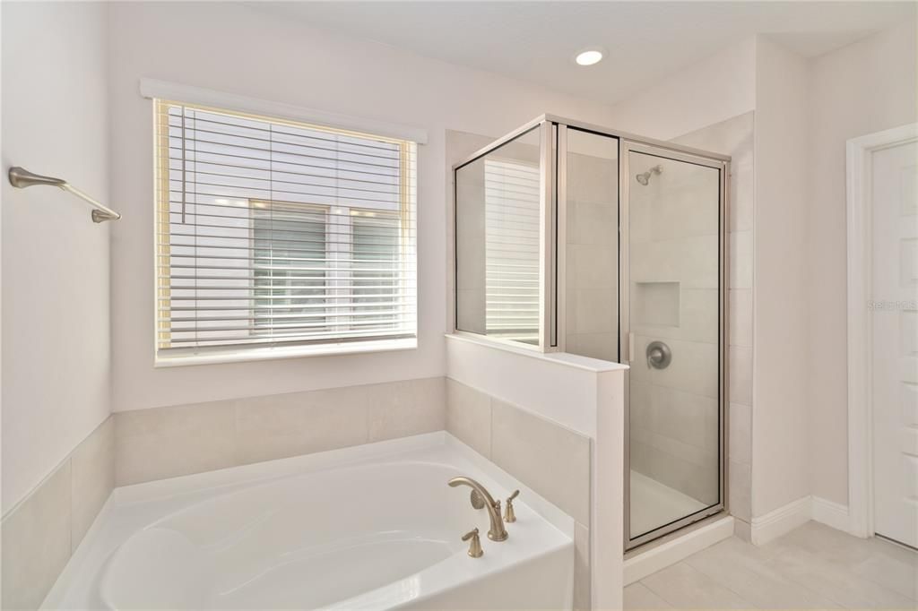 For Sale: $785,000 (4 beds, 3 baths, 2909 Square Feet)