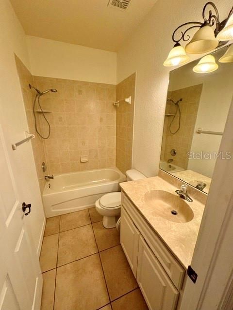 出租: $1,875 (3 贝兹, 2 浴室, 1984 平方英尺)