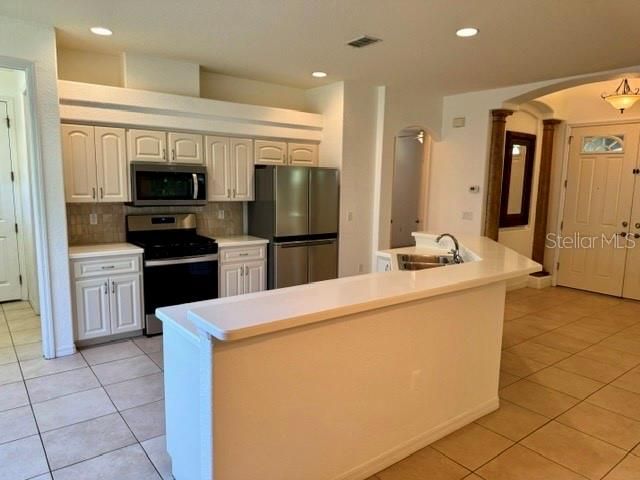 出租: $1,875 (3 贝兹, 2 浴室, 1984 平方英尺)