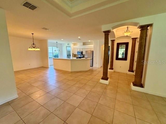 出租: $1,875 (3 贝兹, 2 浴室, 1984 平方英尺)