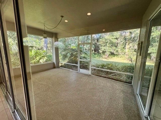 出租: $1,875 (3 贝兹, 2 浴室, 1984 平方英尺)