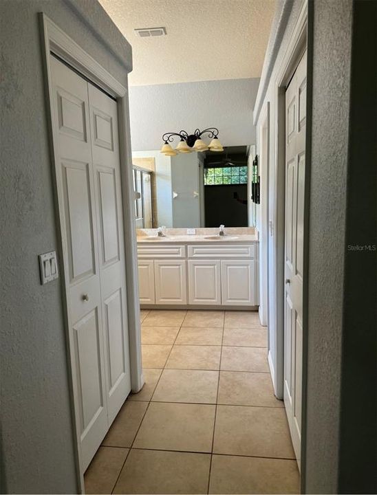 出租: $1,875 (3 贝兹, 2 浴室, 1984 平方英尺)