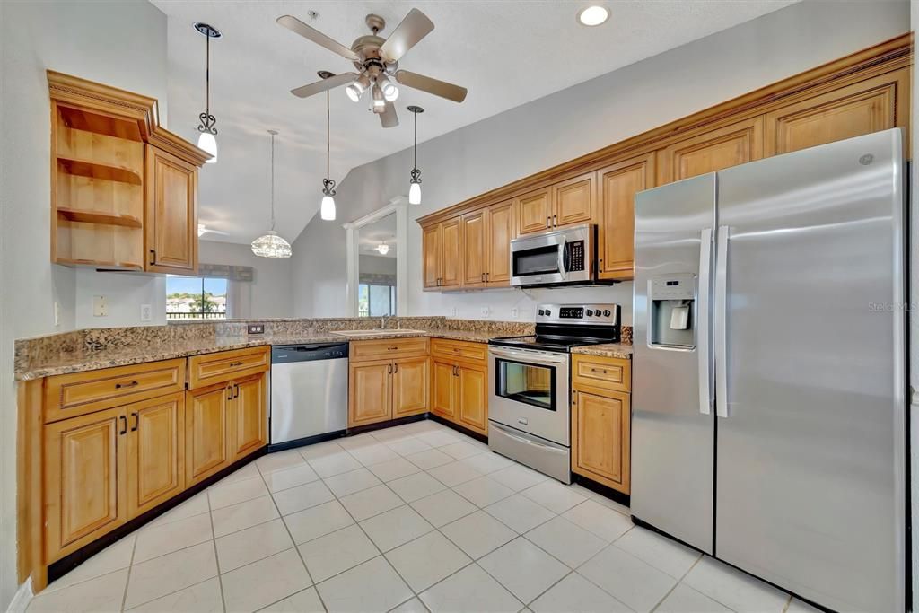 For Sale: $285,000 (2 beds, 2 baths, 1684 Square Feet)