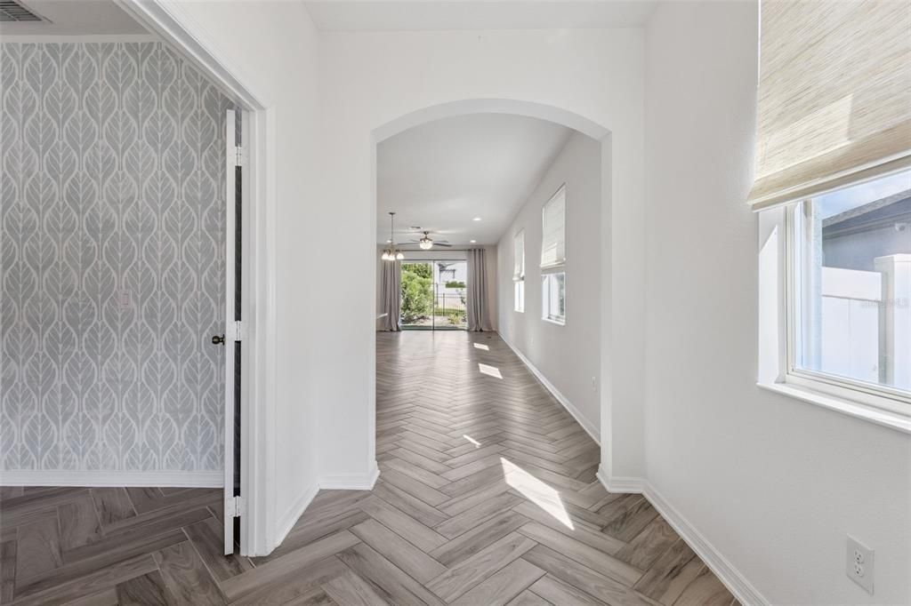 Activo con contrato: $514,900 (3 camas, 2 baños, 2088 Pies cuadrados)