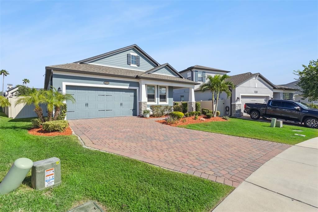 Activo con contrato: $514,900 (3 camas, 2 baños, 2088 Pies cuadrados)