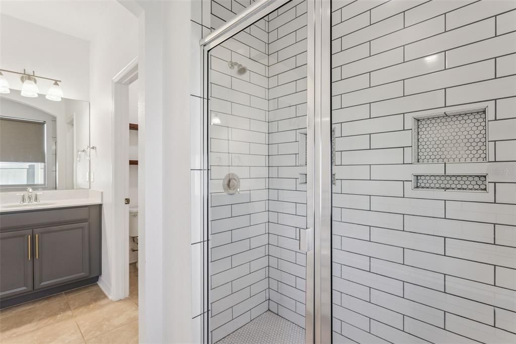 Activo con contrato: $514,900 (3 camas, 2 baños, 2088 Pies cuadrados)