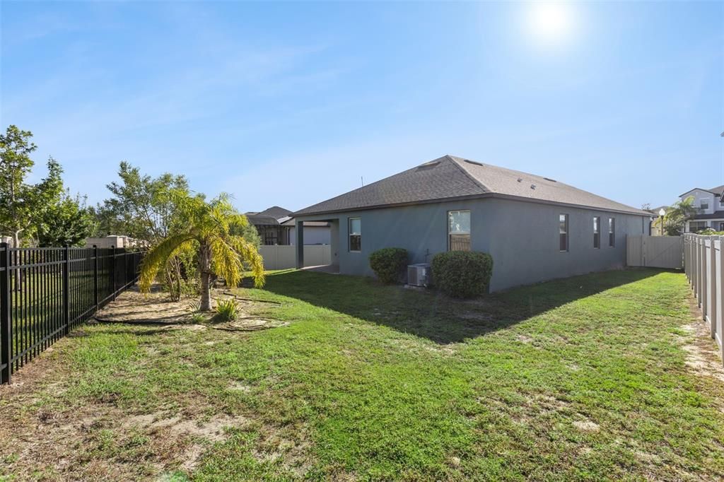 Activo con contrato: $514,900 (3 camas, 2 baños, 2088 Pies cuadrados)