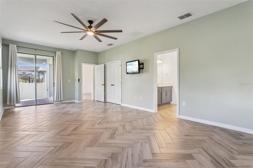 Activo con contrato: $514,900 (3 camas, 2 baños, 2088 Pies cuadrados)