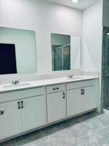 For Rent: $1,975 (3 beds, 2 baths, 1834 Square Feet)