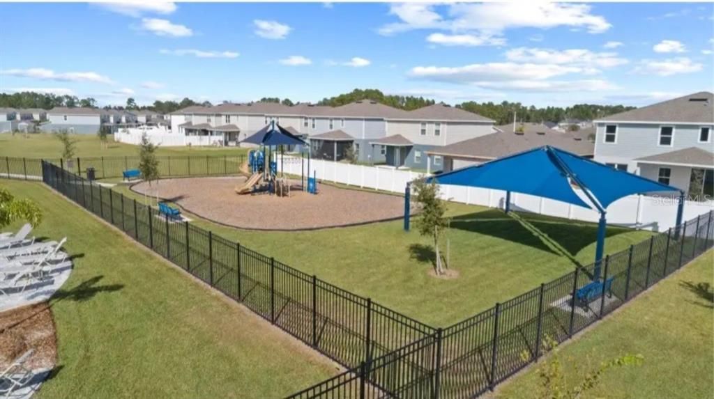 For Rent: $1,975 (3 beds, 2 baths, 1834 Square Feet)