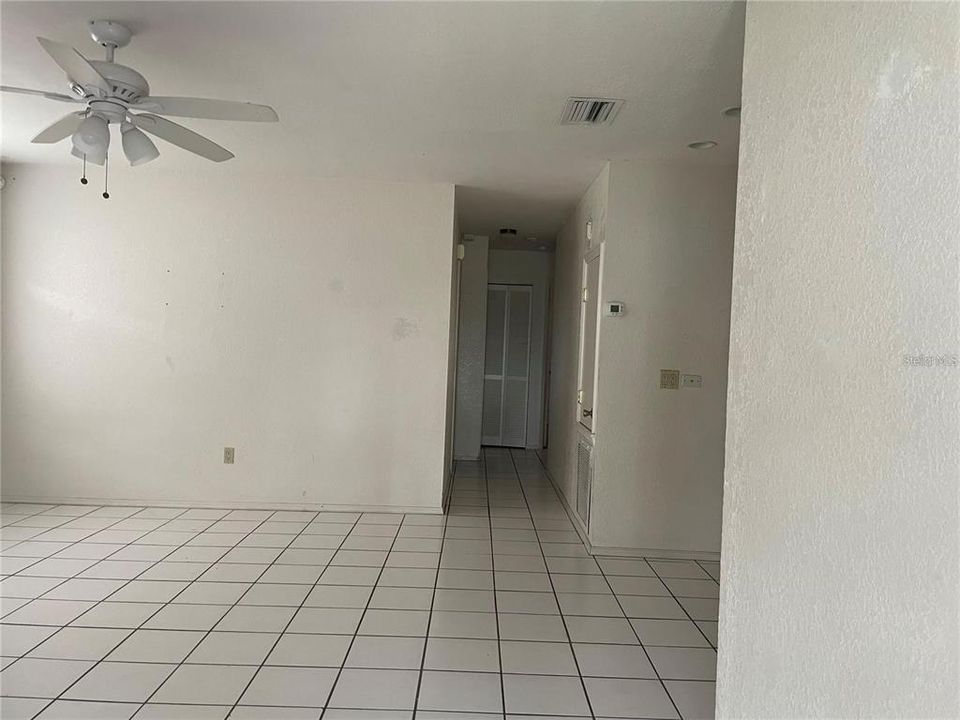 For Rent: $1,650 (3 beds, 2 baths, 1038 Square Feet)