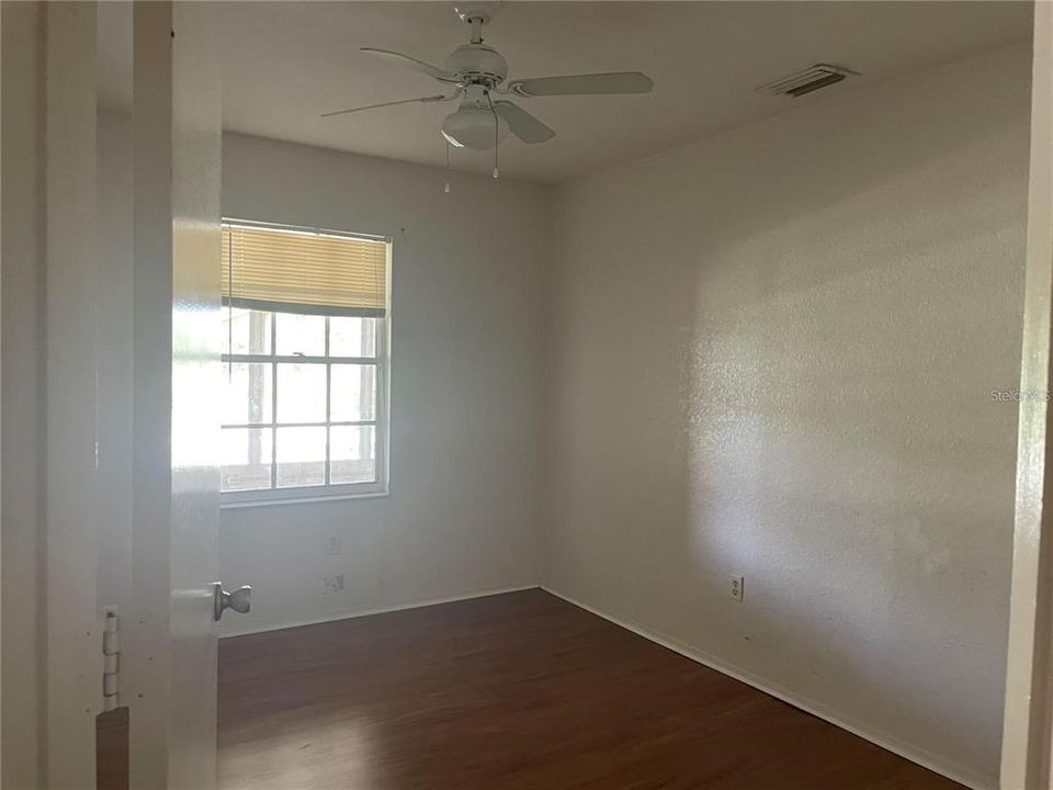 For Rent: $1,650 (3 beds, 2 baths, 1038 Square Feet)