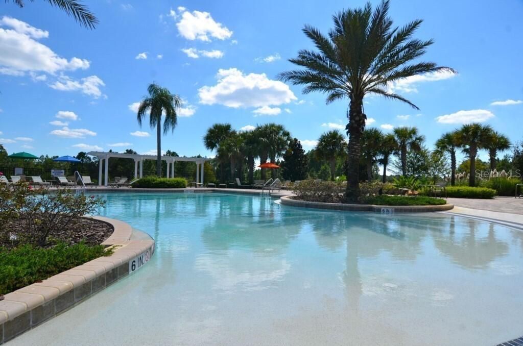 For Rent: $2,850 (4 beds, 3 baths, 2180 Square Feet)