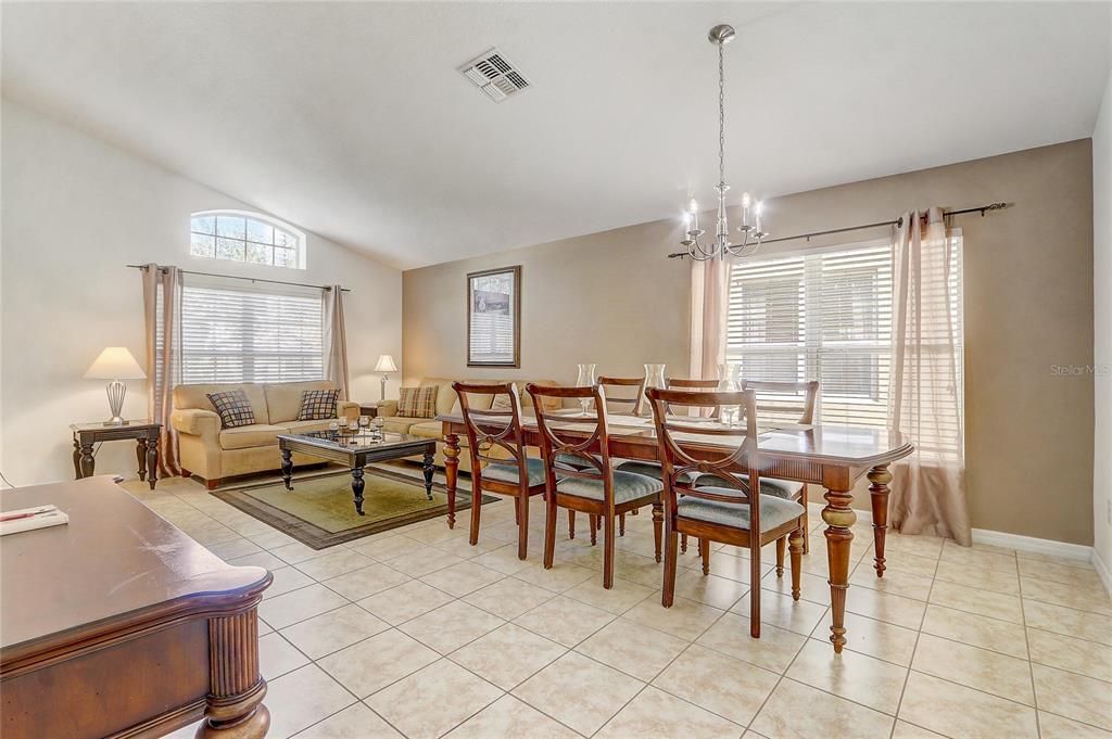 For Rent: $2,850 (4 beds, 3 baths, 2180 Square Feet)